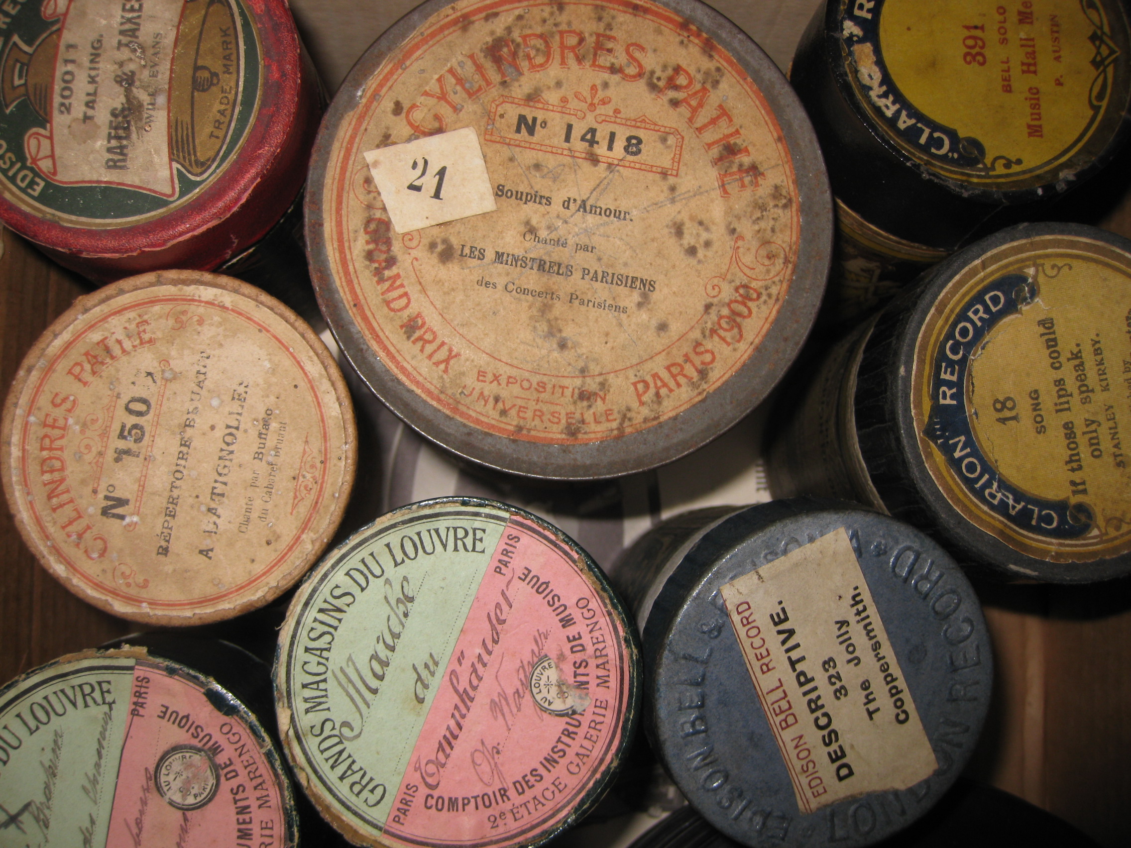phonograph-cylinders.jpg phonograph-cylinders.jpg
